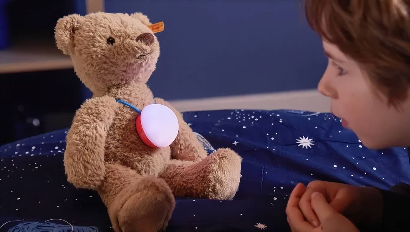 、AI大事件 嘉宾商学年终盘点2025产业链黑马、智能硬件(图8)